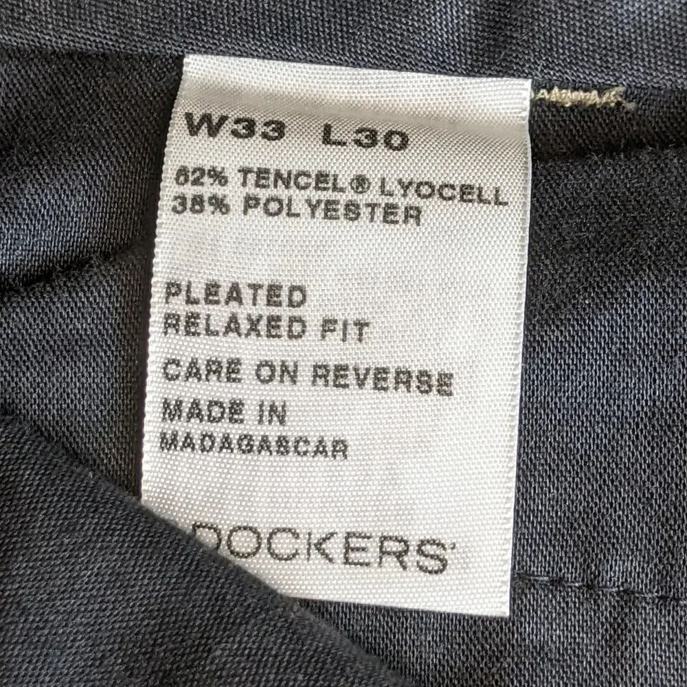 Dockers pants very